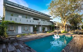 Phuket Nonnita Boutique Resort - Sha Plus